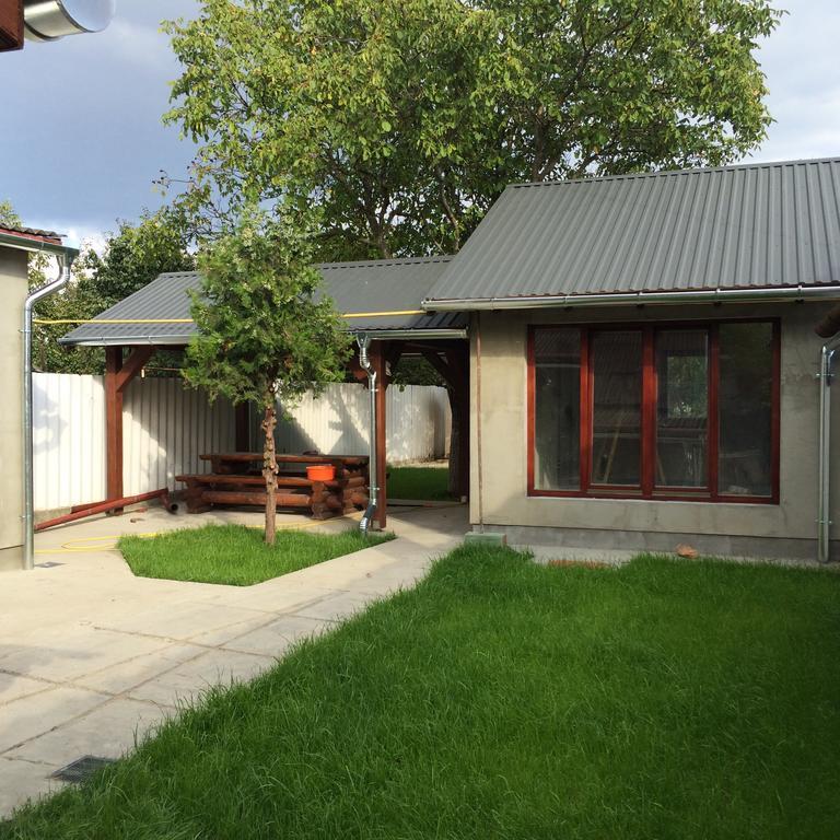 Bereg-Travel Hotel Exterior photo